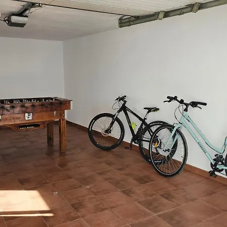 Seabreeze- Sea View-near 4*